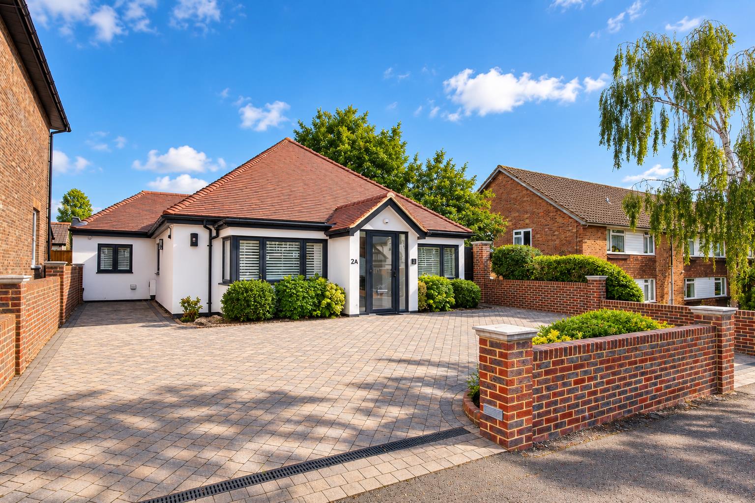 2 bed property in Clarence Road, Wallington